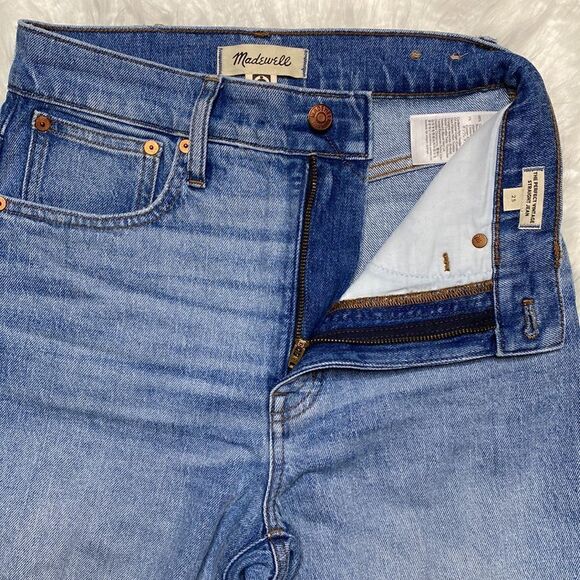 Madewell Distressed PVJ Straight jean in size 25 in Reinhart Wash - Picture 10 of 16